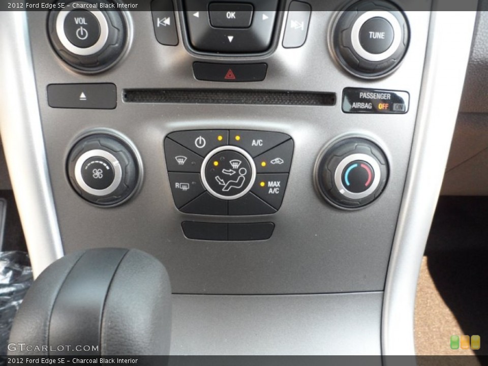 Charcoal Black Interior Controls for the 2012 Ford Edge SE #53610336