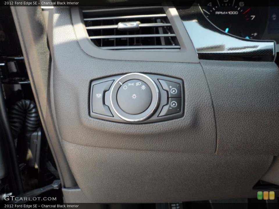 Charcoal Black Interior Controls for the 2012 Ford Edge SE #53610390