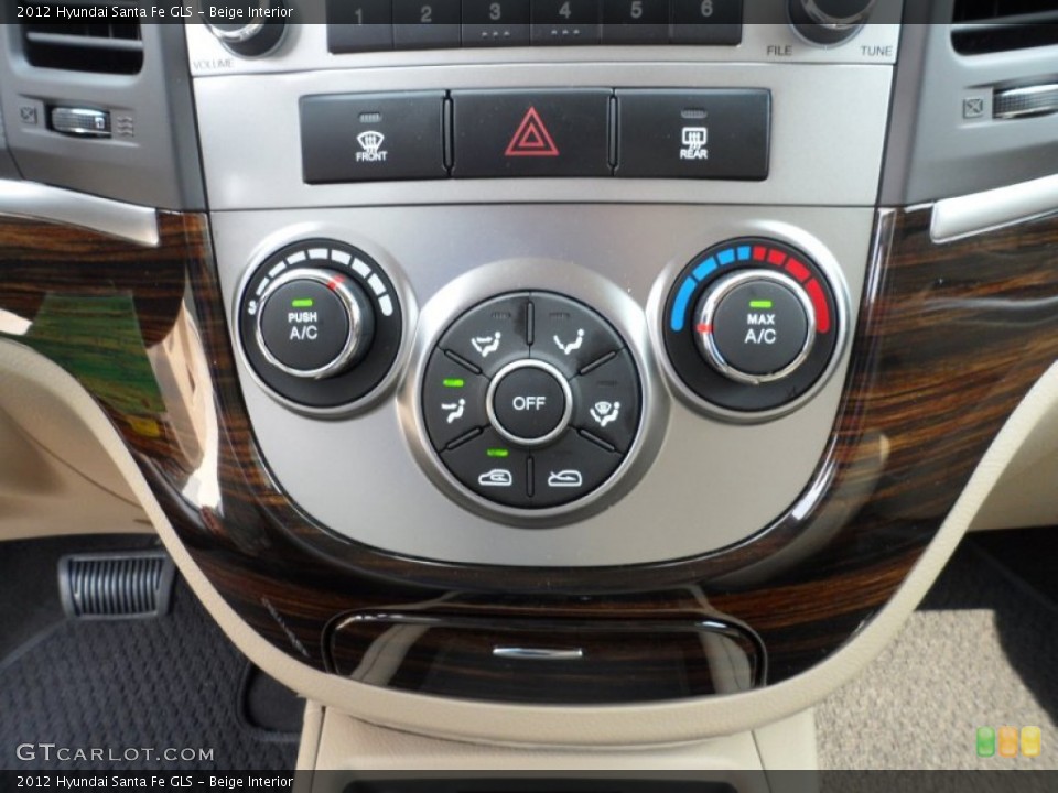 Beige Interior Controls for the 2012 Hyundai Santa Fe GLS #53611355