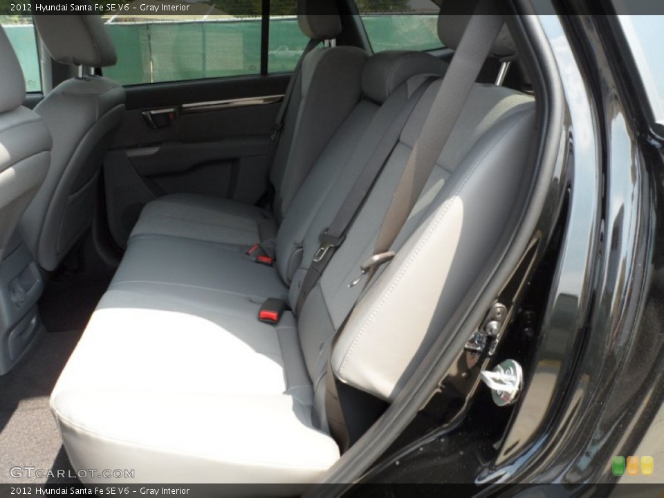 Gray Interior Photo for the 2012 Hyundai Santa Fe SE V6 #53611815