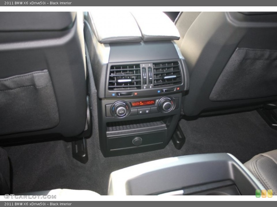 Black Interior Controls for the 2011 BMW X6 xDrive50i #53617647