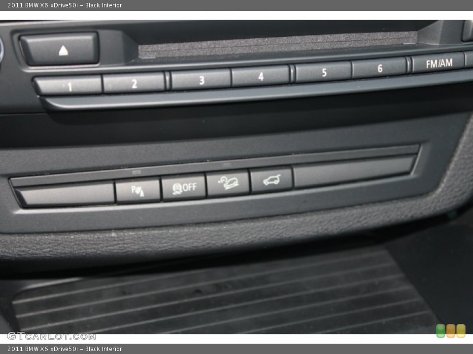 Black Interior Controls for the 2011 BMW X6 xDrive50i #53617754