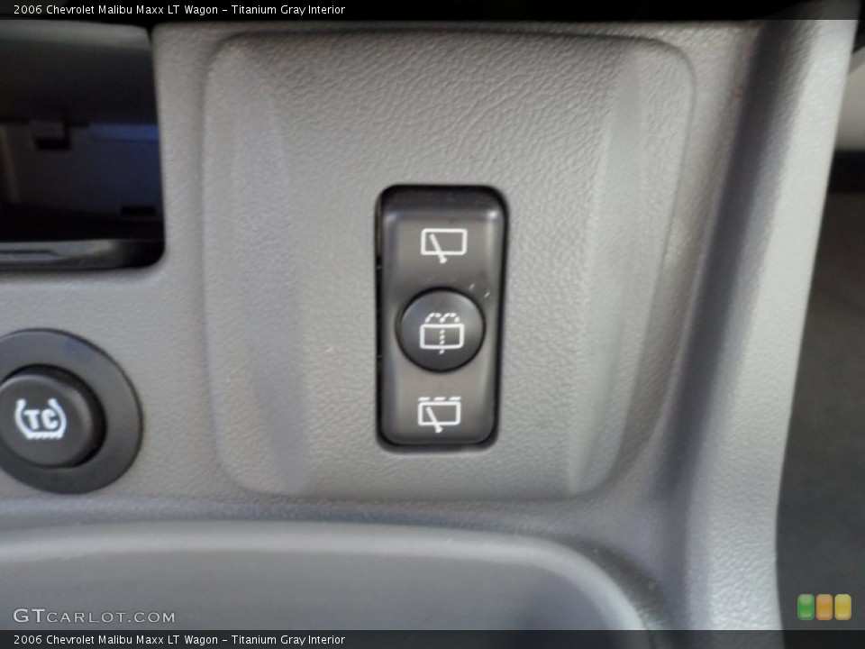 Titanium Gray Interior Controls for the 2006 Chevrolet Malibu Maxx LT Wagon #53619999