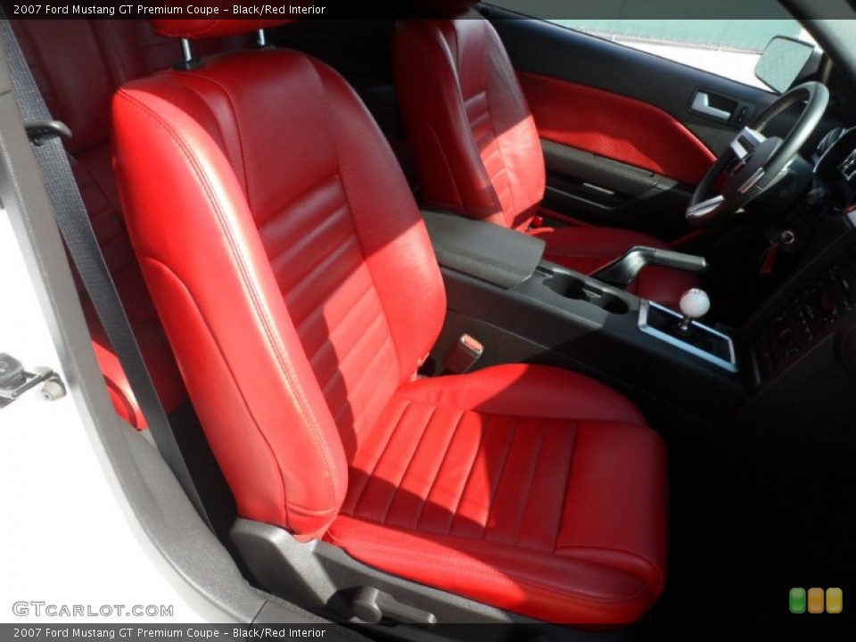 Black/Red Interior Photo for the 2007 Ford Mustang GT Premium Coupe #53620236