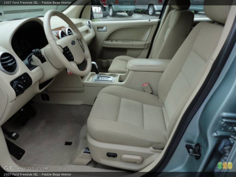 Pebble Beige Interior Photo for the 2007 Ford Freestyle SEL #53631110