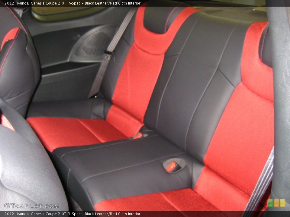 Black Leather/Red Cloth Interior Photo for the 2012 Hyundai Genesis Coupe 2.0T R-Spec #53636102