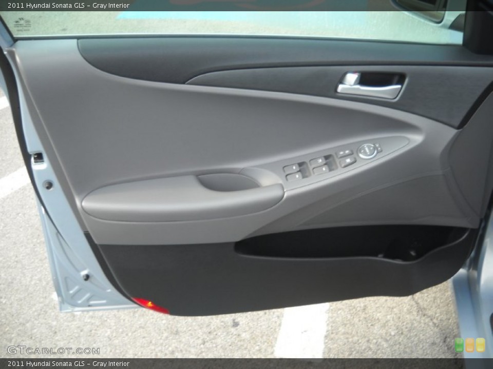 Gray Interior Door Panel for the 2011 Hyundai Sonata GLS #53639121