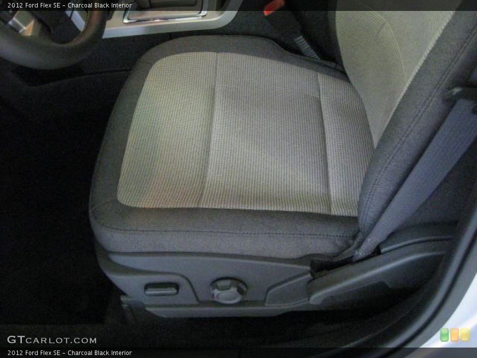 Charcoal Black Interior Photo for the 2012 Ford Flex SE #53650278