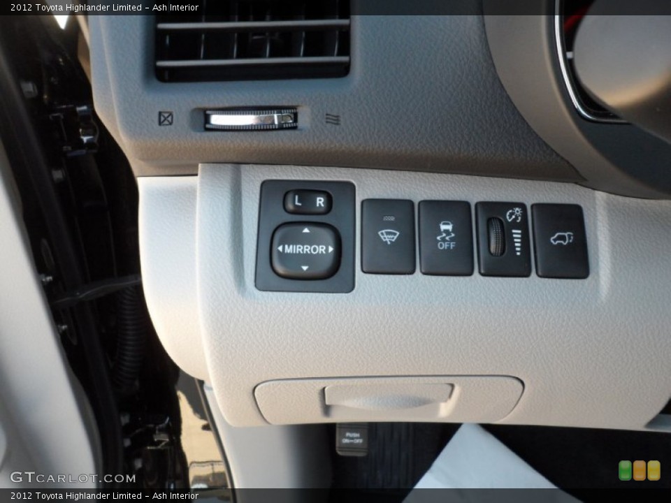 Ash Interior Controls for the 2012 Toyota Highlander Limited #53656014