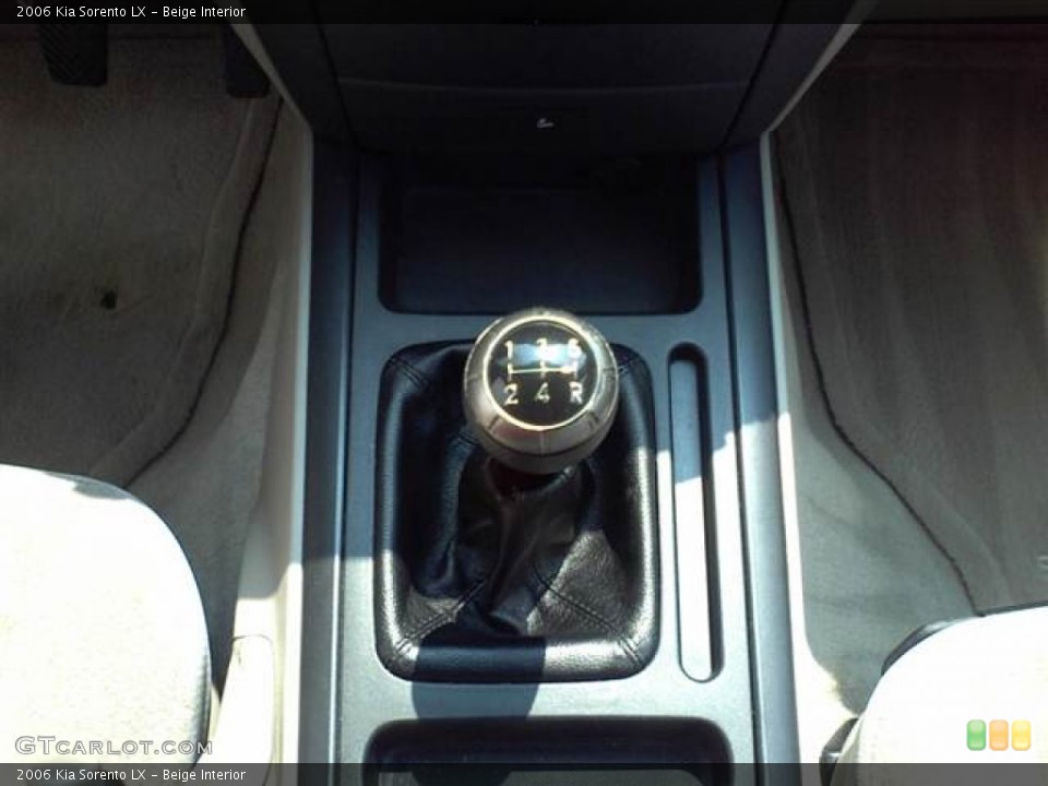 Beige Interior Transmission for the 2006 Kia Sorento LX #53689455