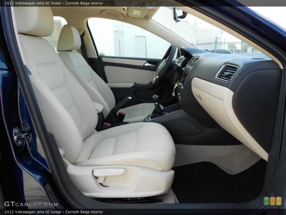 Cornsilk Beige Interior Photo for the 2012 Volkswagen Jetta SE Sedan #53700516