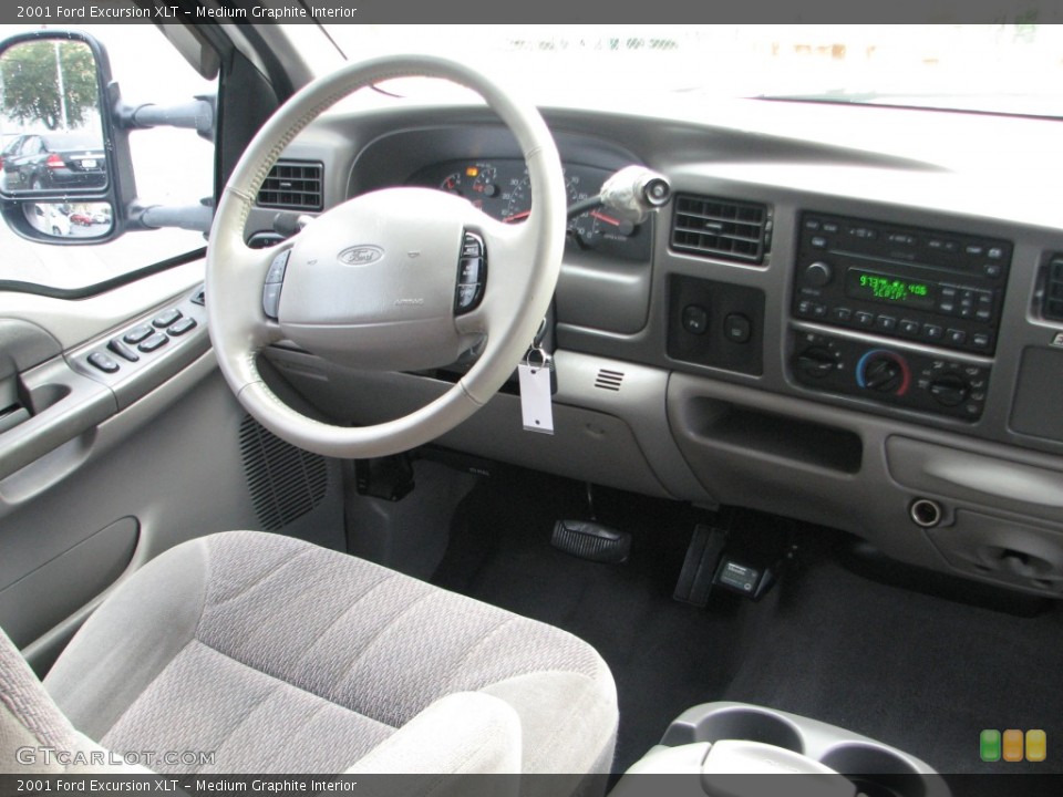 Medium Graphite Interior Photo for the 2001 Ford Excursion XLT #53704533