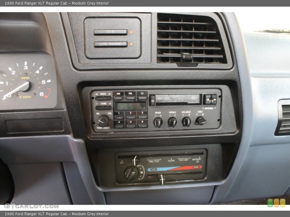 Medium Grey Interior Controls for the 1990 Ford Ranger XLT Regular Cab #53710530