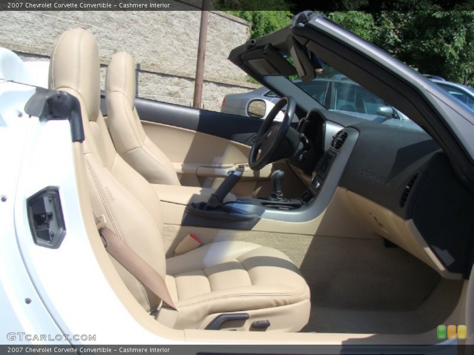 Cashmere Interior Photo for the 2007 Chevrolet Corvette Convertible #53727336