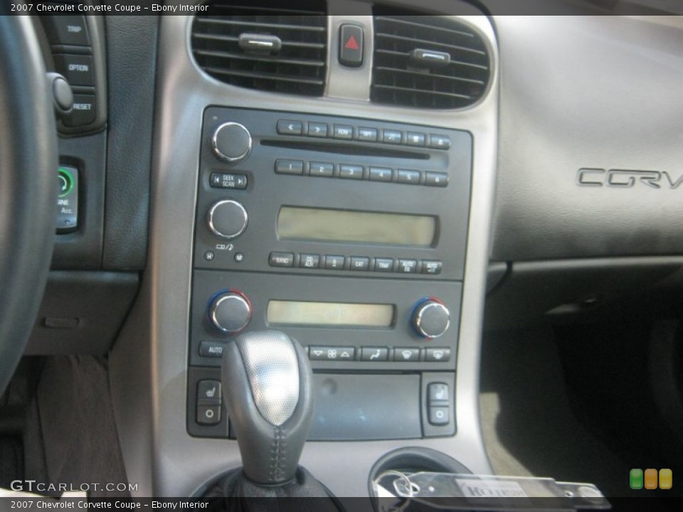 Ebony Interior Controls for the 2007 Chevrolet Corvette Coupe #53733027