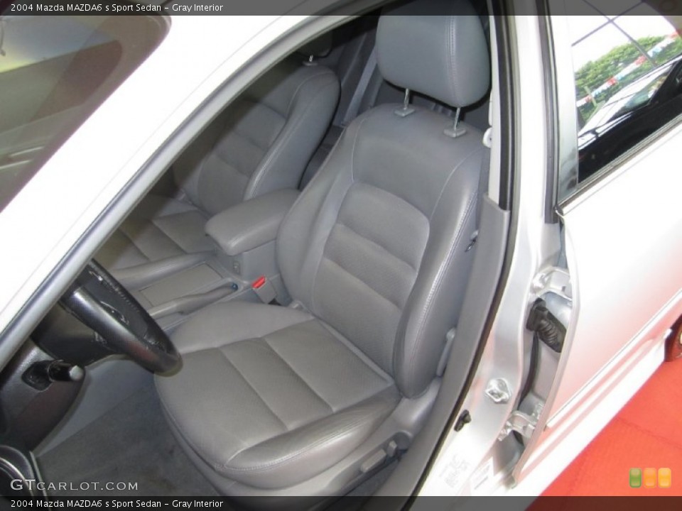 Gray Interior Photo for the 2004 Mazda MAZDA6 s Sport Sedan #53737002
