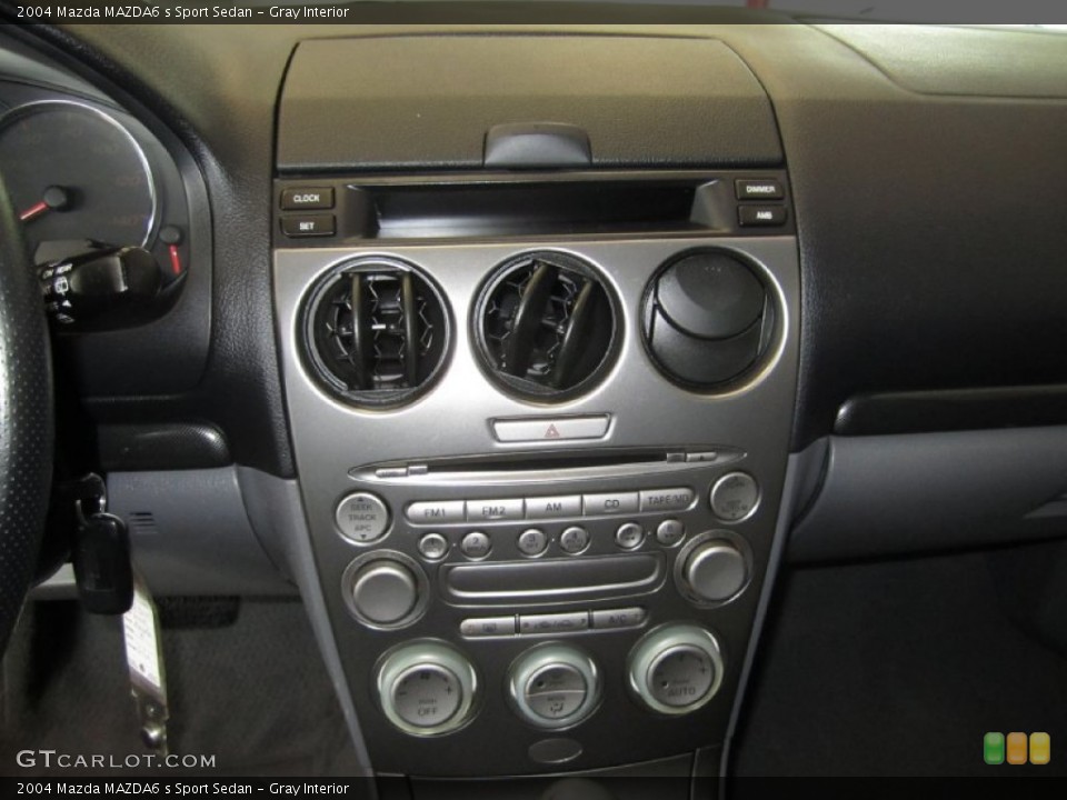 Gray Interior Controls for the 2004 Mazda MAZDA6 s Sport Sedan #53737044