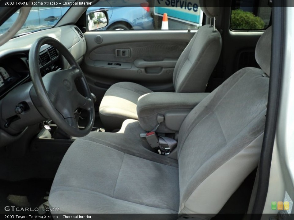 Charcoal Interior Photo for the 2003 Toyota Tacoma Xtracab #53739907