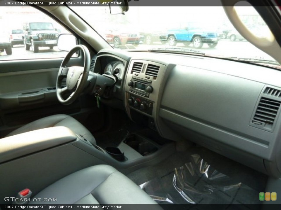 Medium Slate Gray Interior Dashboard for the 2007 Dodge Dakota SLT Quad Cab 4x4 #53740317