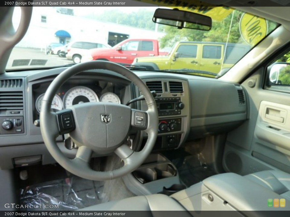 Medium Slate Gray Interior Photo for the 2007 Dodge Dakota SLT Quad Cab 4x4 #53740353