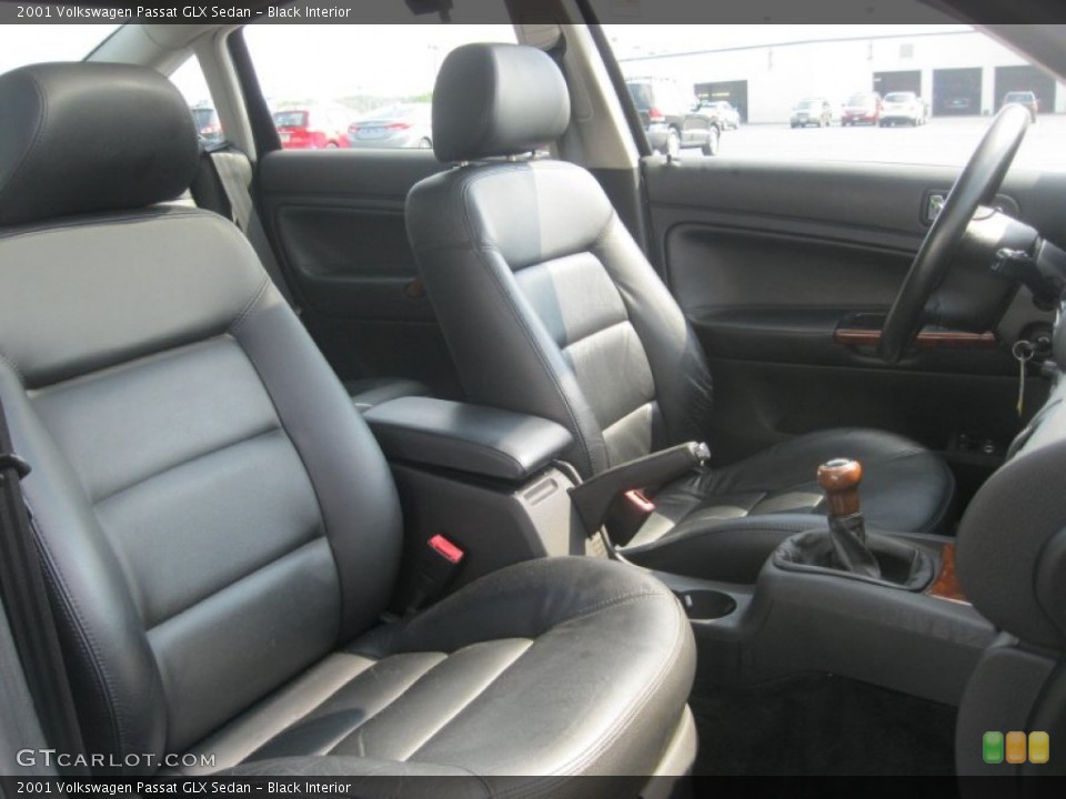 Black Interior Photo for the 2001 Volkswagen Passat GLX Sedan #53742636