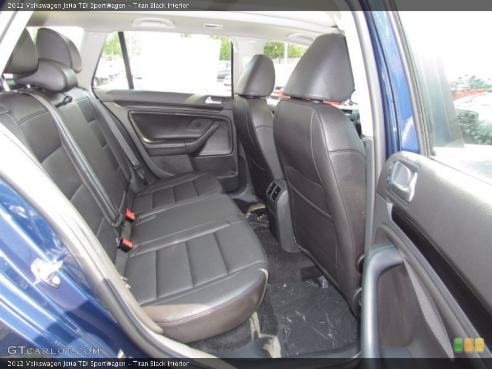 Titan Black Interior Photo for the 2012 Volkswagen Jetta TDI SportWagen #53744859