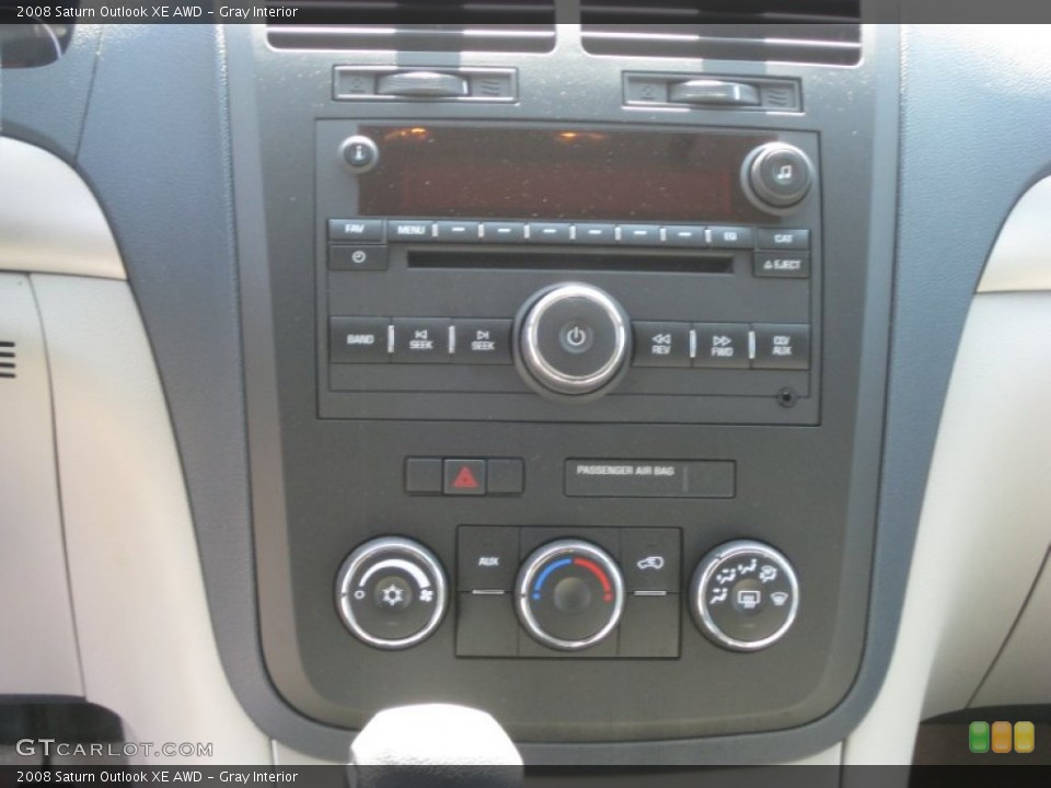 Gray Interior Controls for the 2008 Saturn Outlook XE AWD #53745954