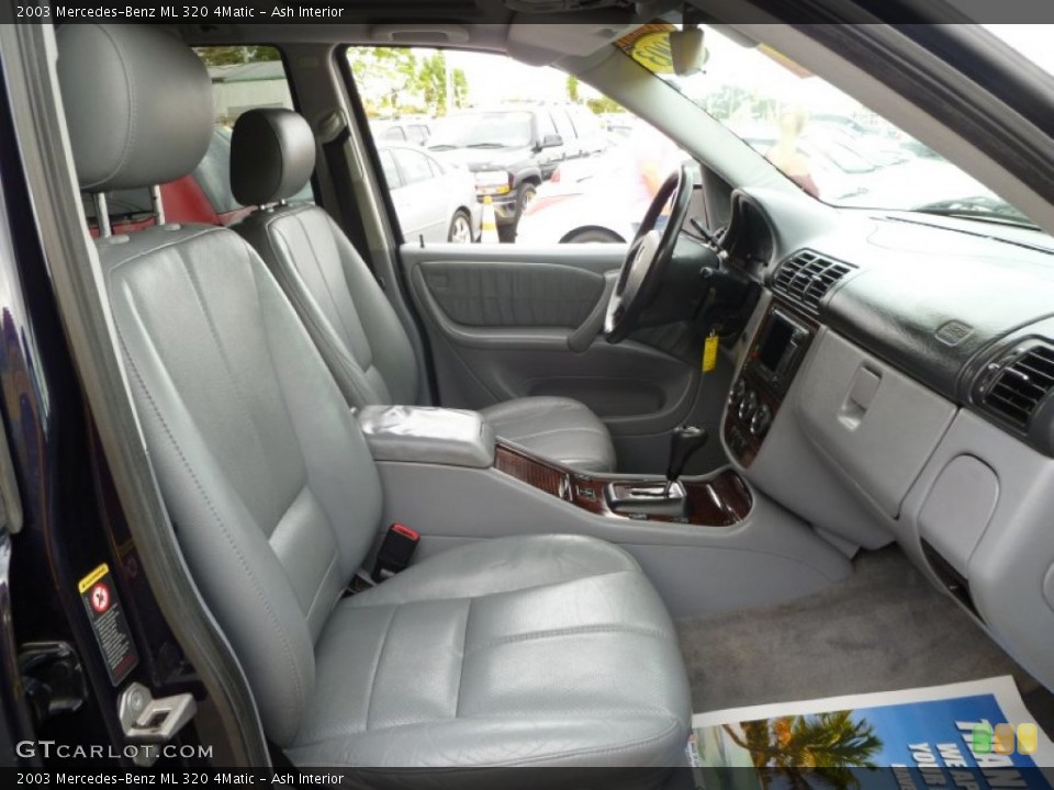 Ash Interior Photo for the 2003 Mercedes-Benz ML 320 4Matic #53746779