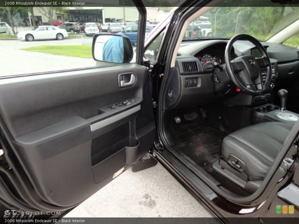 Black Interior Photo for the 2008 Mitsubishi Endeavor SE #53757833