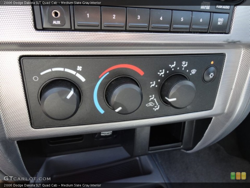 Medium Slate Gray Interior Controls for the 2006 Dodge Dakota SLT Quad Cab #53760413