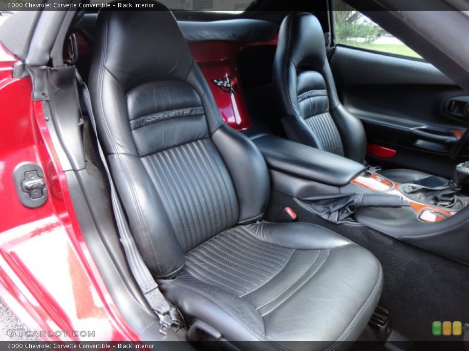 Black Interior Photo for the 2000 Chevrolet Corvette Convertible #53760896