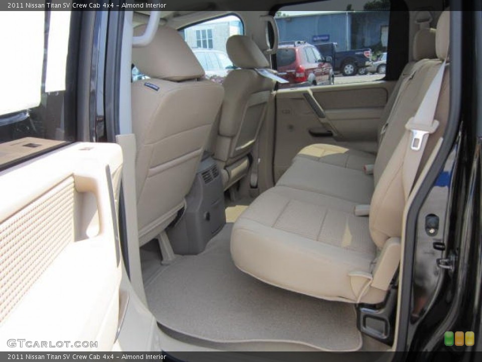 Almond Interior Photo for the 2011 Nissan Titan SV Crew Cab 4x4 #53768861