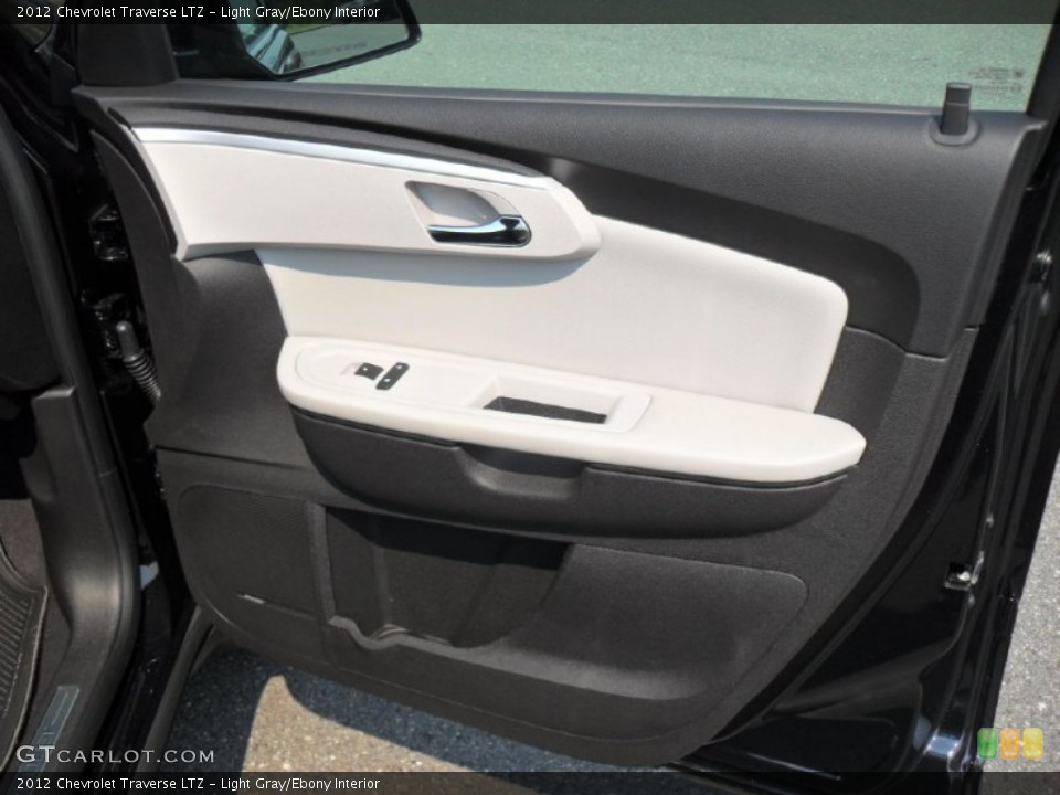 Light Gray/Ebony Interior Door Panel for the 2012 Chevrolet Traverse LTZ #53775204