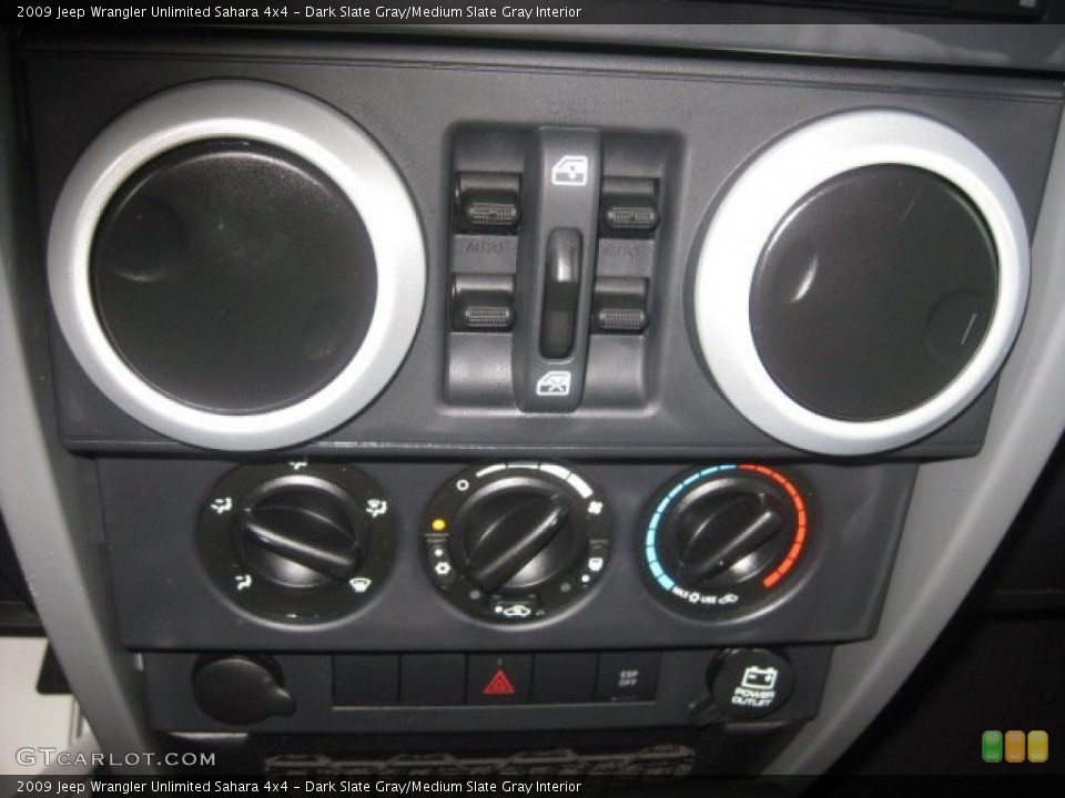 Dark Slate Gray/Medium Slate Gray Interior Controls for the 2009 Jeep Wrangler Unlimited Sahara 4x4 #53777233