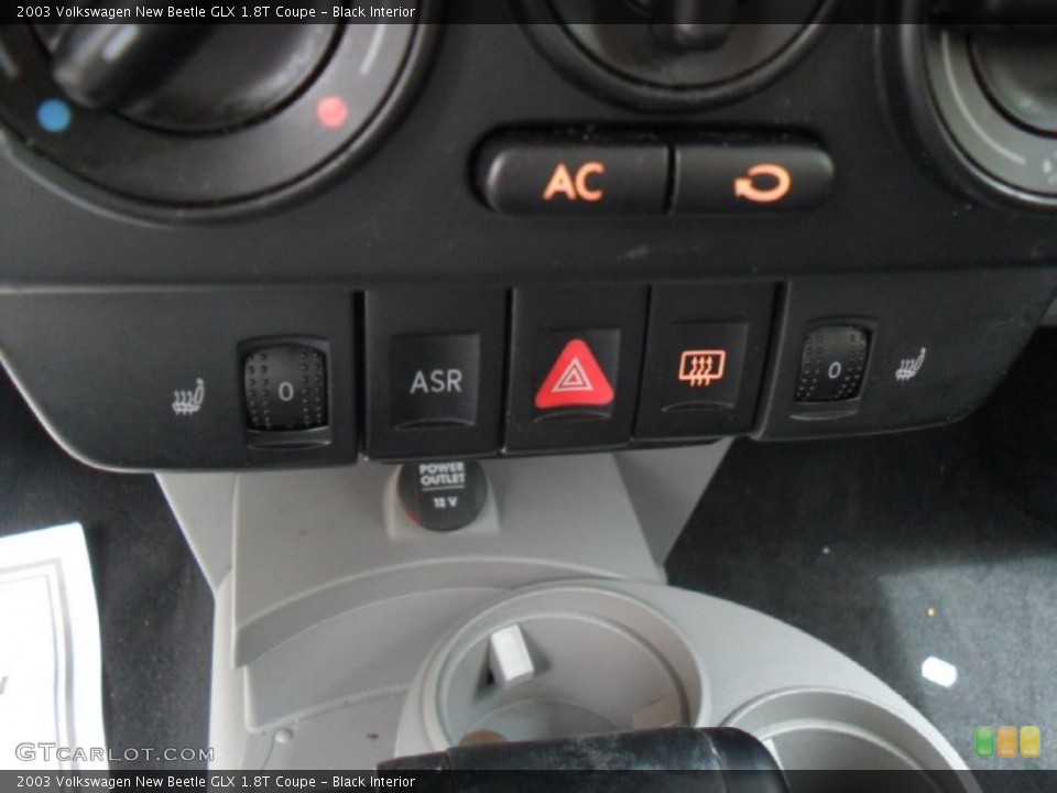 Black Interior Controls for the 2003 Volkswagen New Beetle GLX 1.8T Coupe #53793652