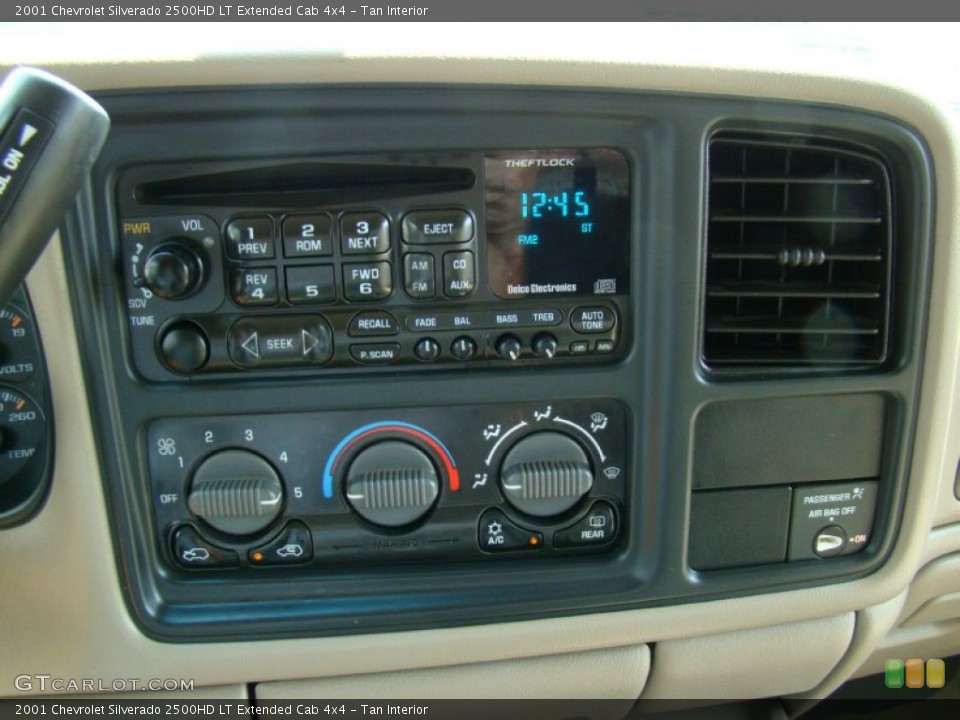 Tan Interior Audio System for the 2001 Chevrolet Silverado 2500HD LT Extended Cab 4x4 #53795965