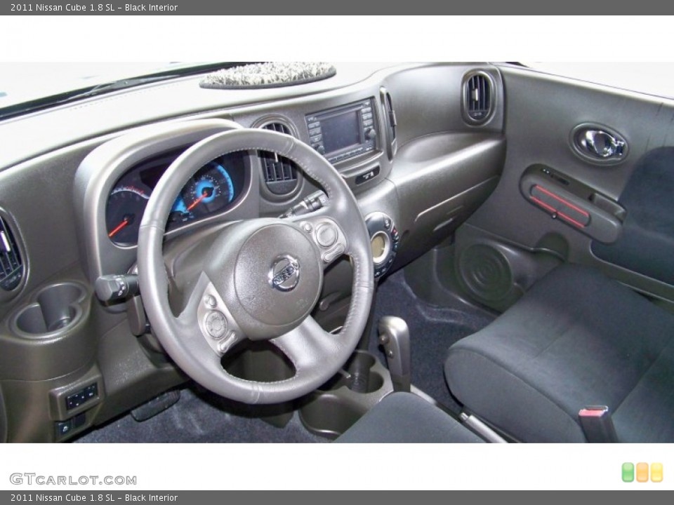 Black Interior Photo for the 2011 Nissan Cube 1.8 SL #53796604
