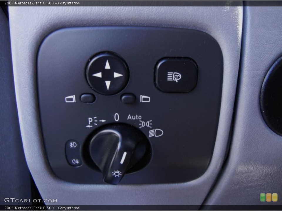 Gray Interior Controls for the 2003 Mercedes-Benz G 500 #53803444
