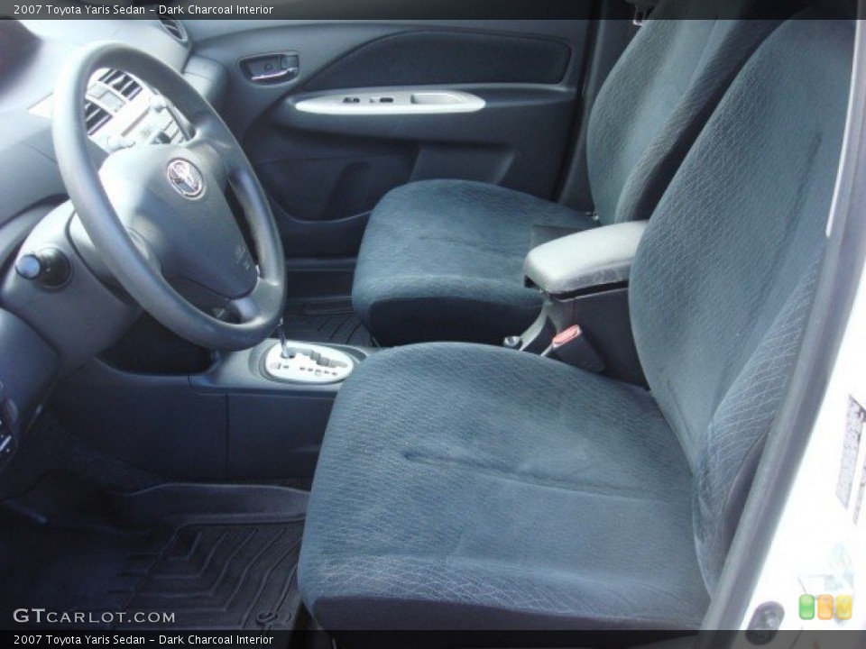 Dark Charcoal Interior Photo for the 2007 Toyota Yaris Sedan #53805079