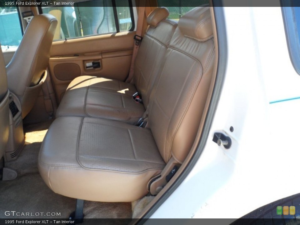 Tan Interior Photo for the 1995 Ford Explorer XLT #53808427