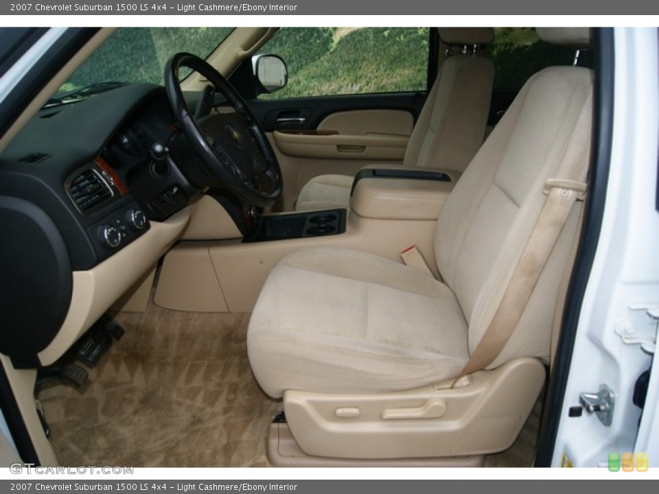 Light Cashmere/Ebony Interior Photo for the 2007 Chevrolet Suburban 1500 LS 4x4 #53808907