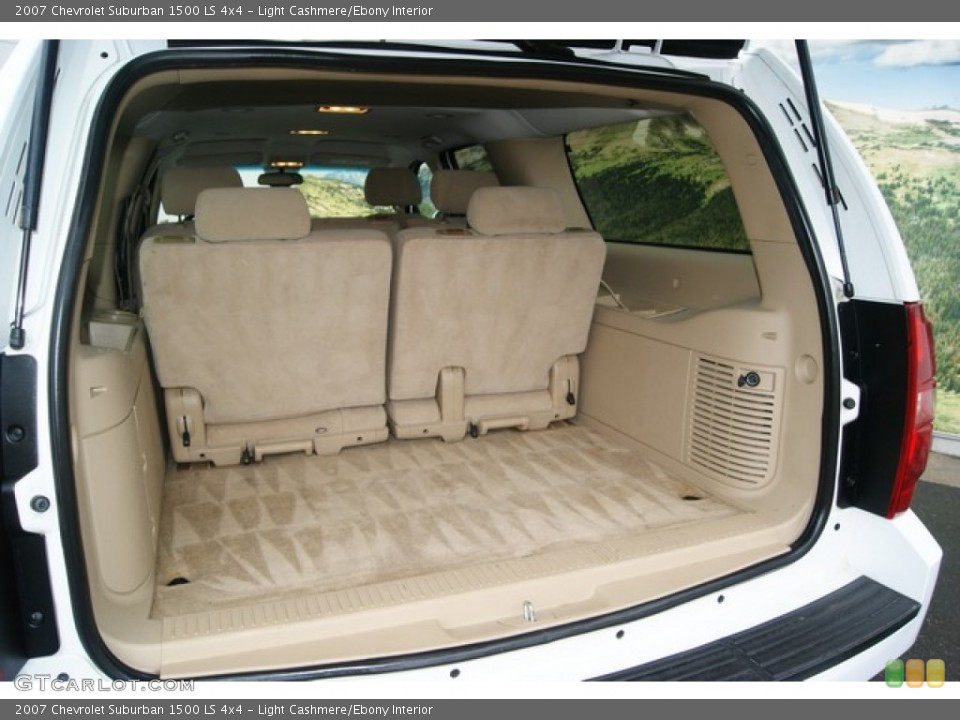 Light Cashmere/Ebony Interior Trunk for the 2007 Chevrolet Suburban 1500 LS 4x4 #53809069