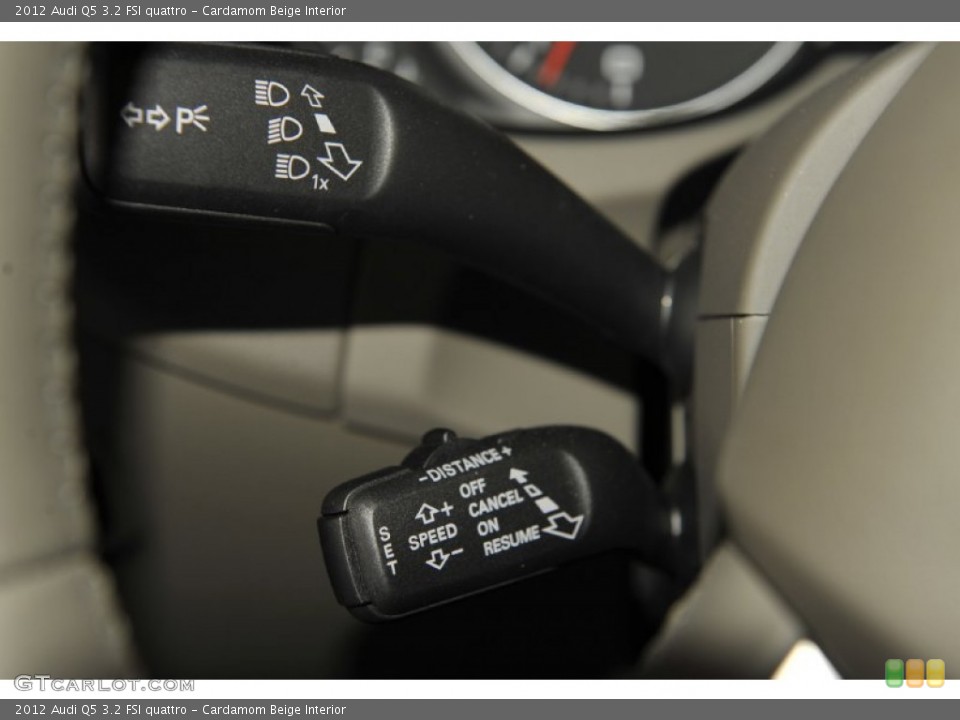 Cardamom Beige Interior Controls for the 2012 Audi Q5 3.2 FSI quattro #53815499