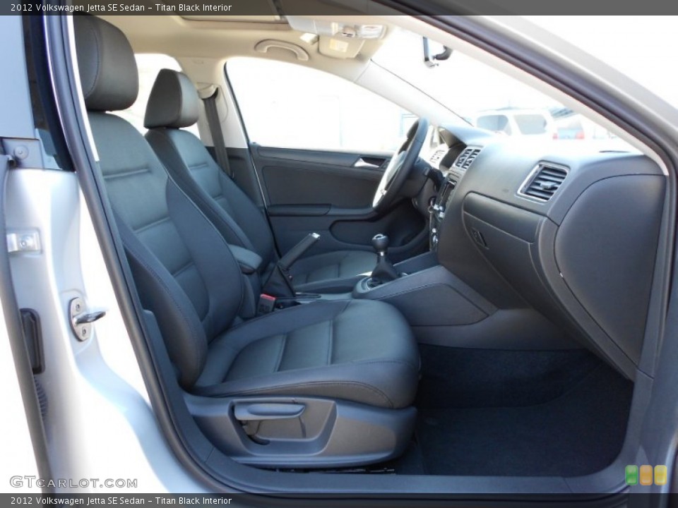 Titan Black Interior Photo for the 2012 Volkswagen Jetta SE Sedan #53817902