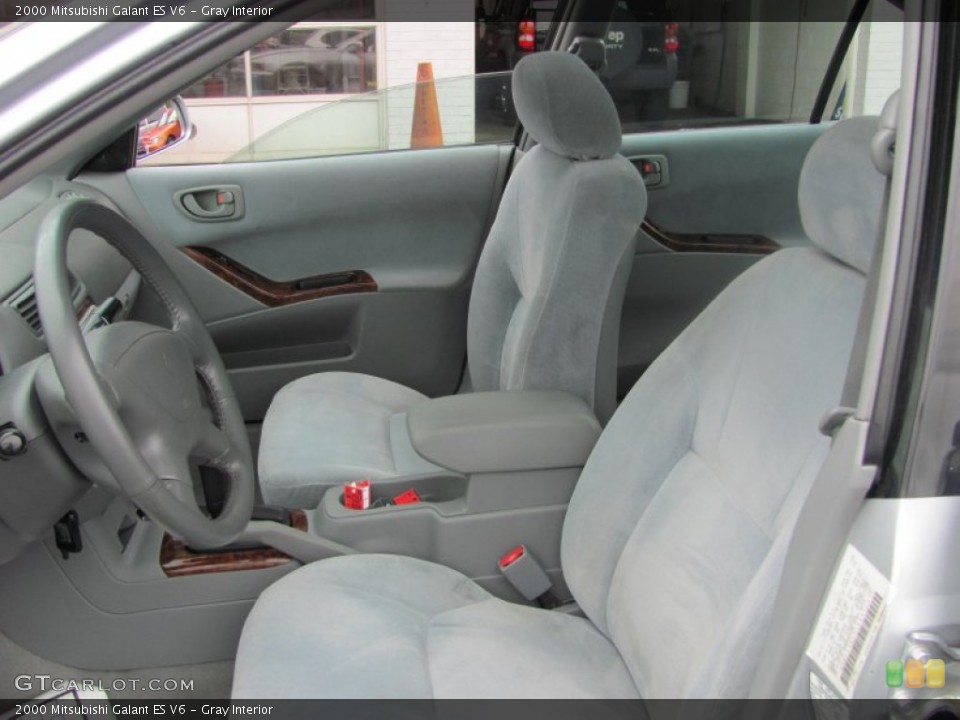 Gray Interior Photo for the 2000 Mitsubishi Galant ES V6 #53821996