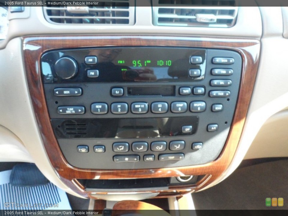 Medium/Dark Pebble Interior Audio System for the 2005 Ford Taurus SEL #53834704