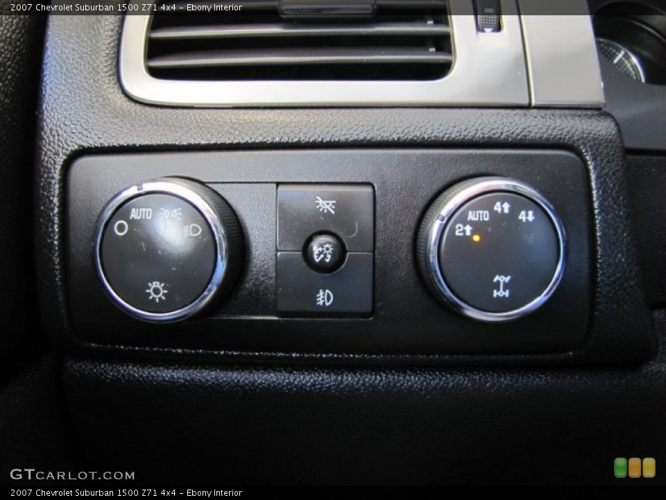 Ebony Interior Controls for the 2007 Chevrolet Suburban 1500 Z71 4x4 #53842398