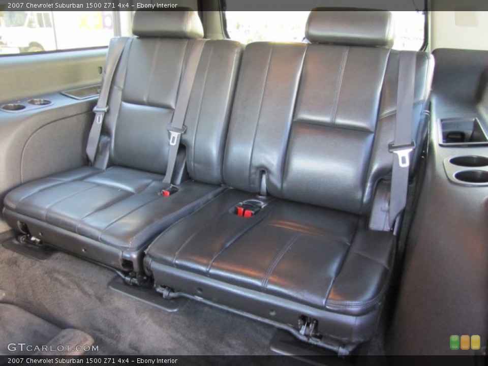 Ebony Interior Photo for the 2007 Chevrolet Suburban 1500 Z71 4x4 #53842497