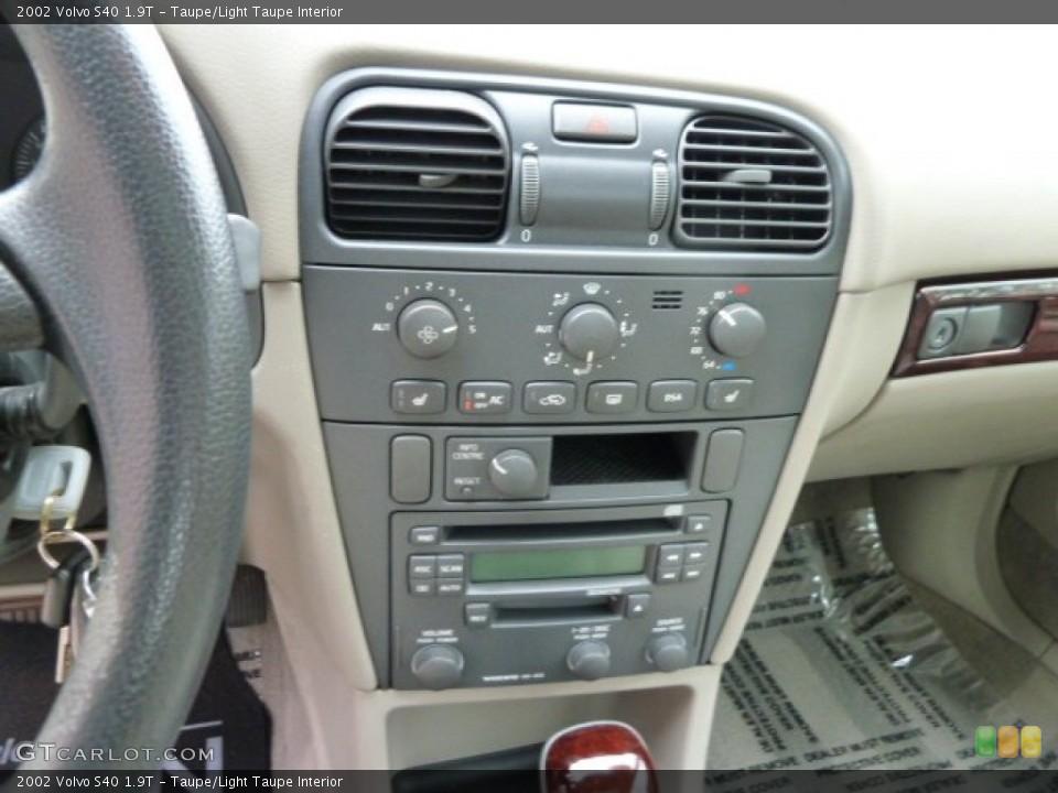 Taupe/Light Taupe Interior Controls for the 2002 Volvo S40 1.9T #53842643
