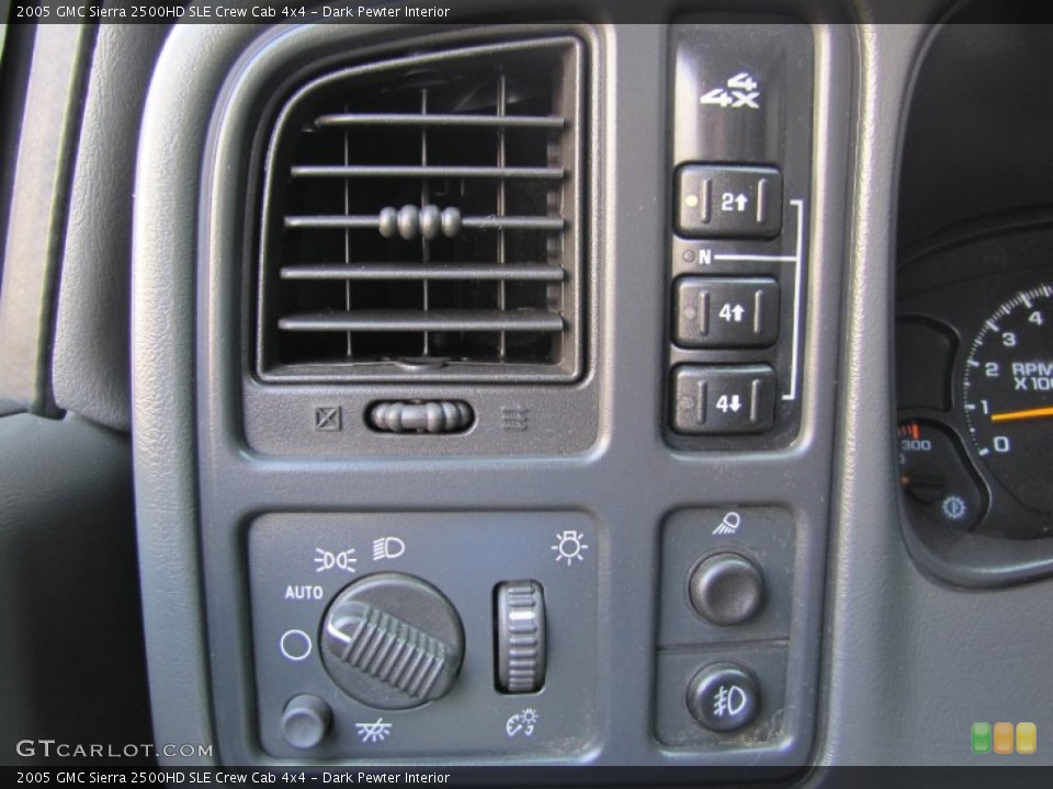 Dark Pewter Interior Controls for the 2005 GMC Sierra 2500HD SLE Crew Cab 4x4 #53842740